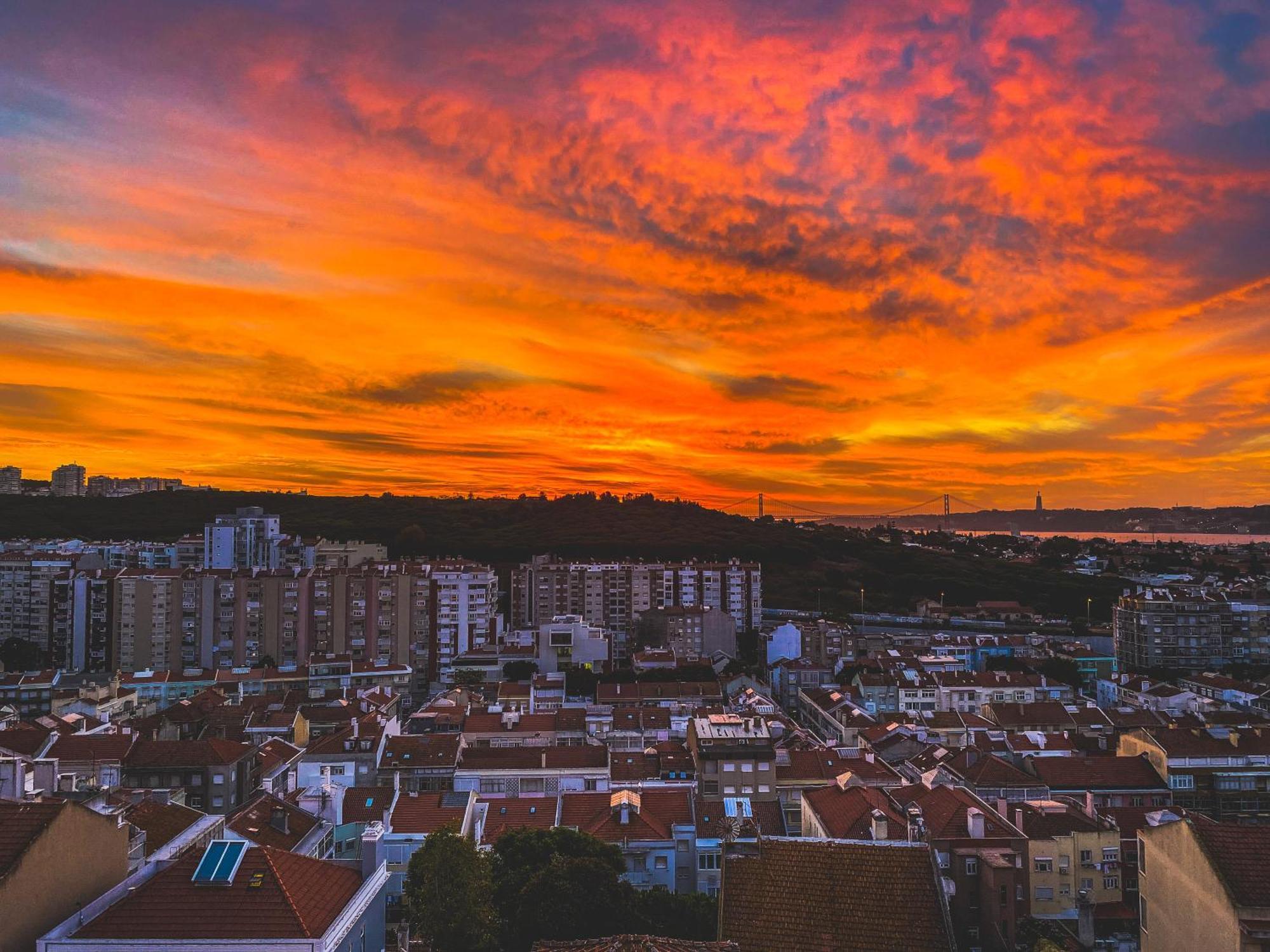 Ideally Located With Perfect Views Alges Εξωτερικό φωτογραφία