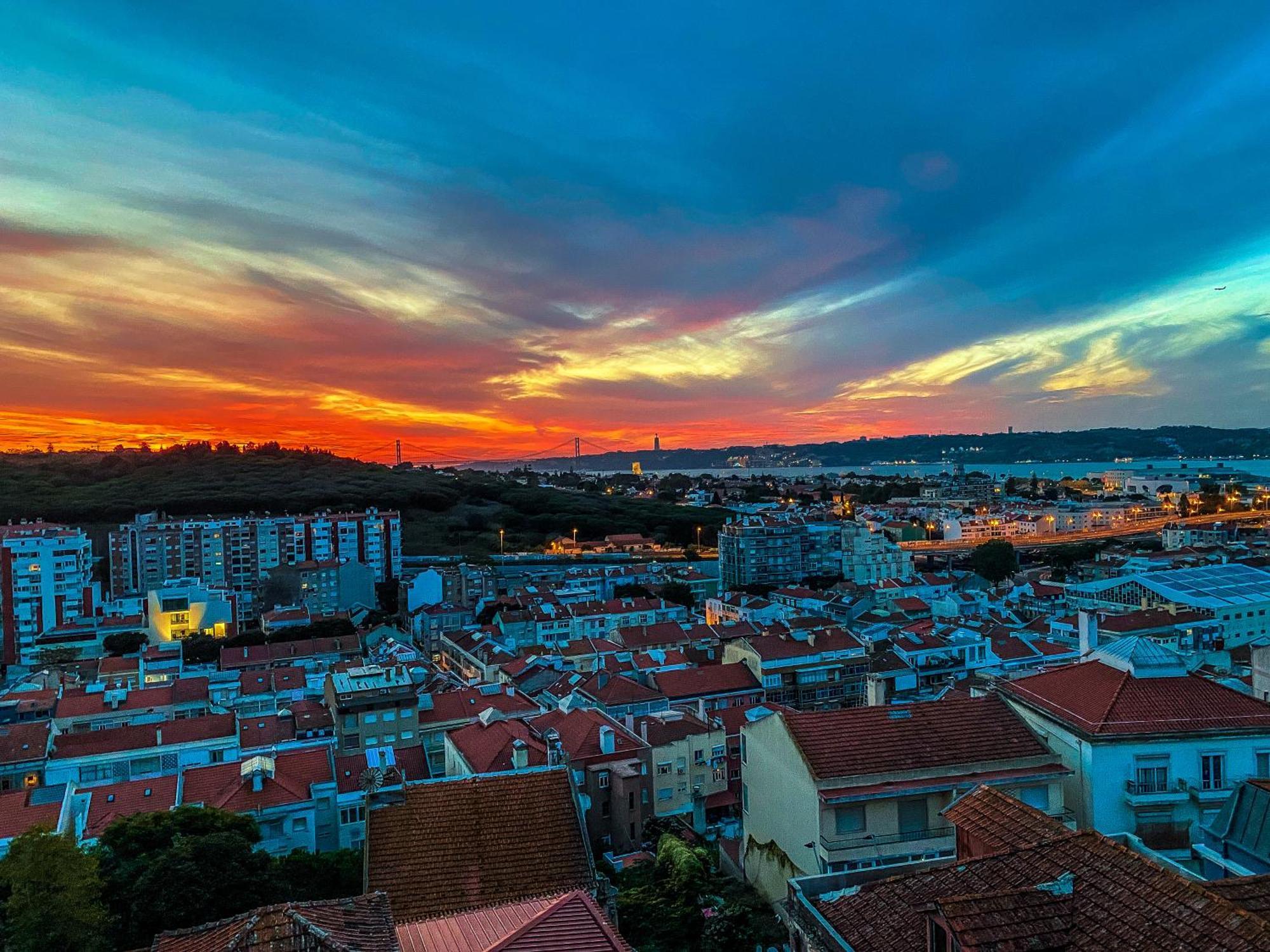 Ideally Located With Perfect Views Alges Εξωτερικό φωτογραφία