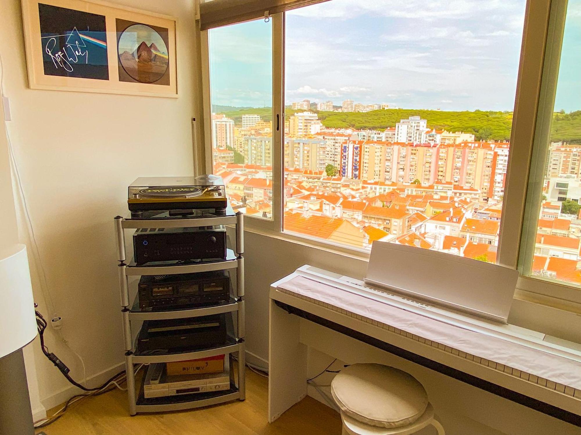 Ideally Located With Perfect Views Alges Εξωτερικό φωτογραφία